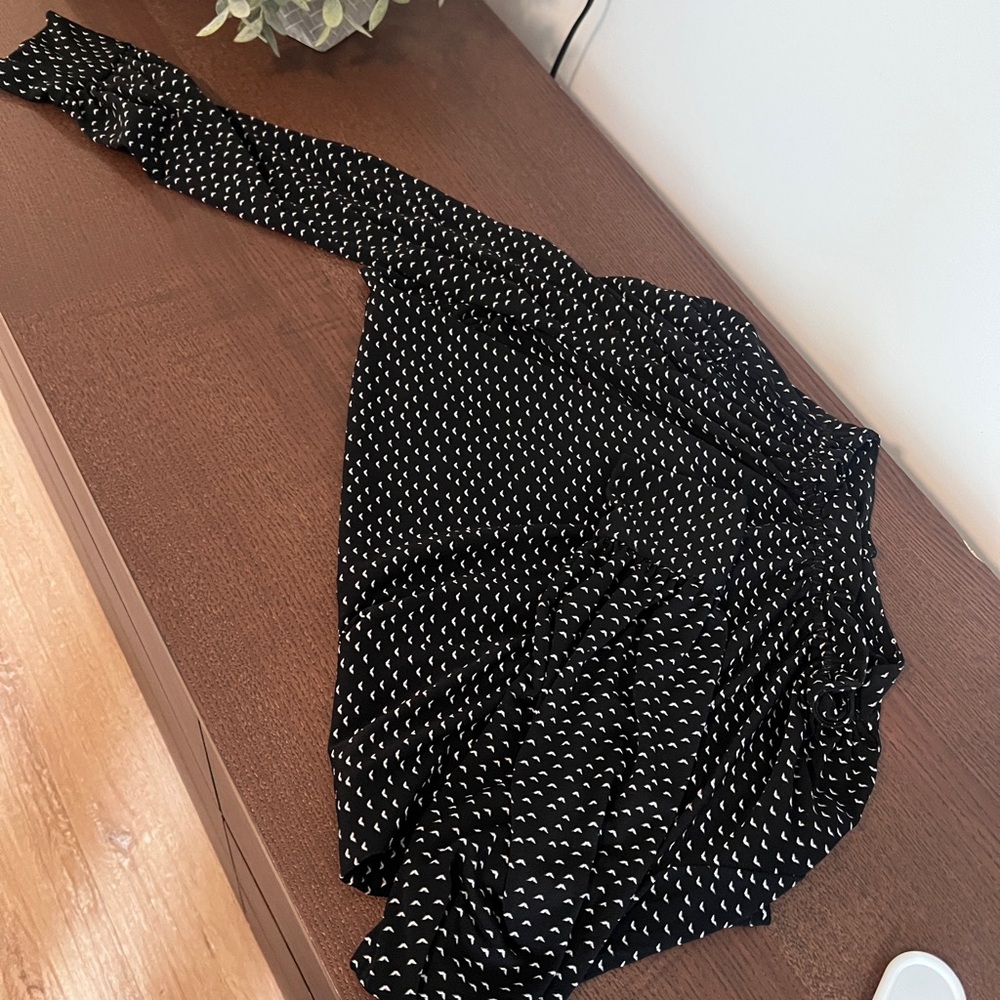 Adrianna Papell Black and White Blouse